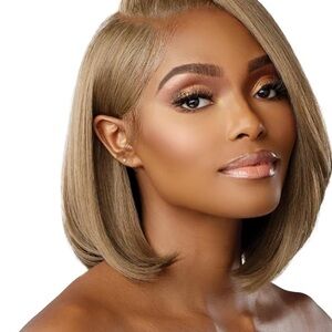 Elegant Blonde Bob Wig